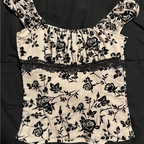 Mixed Threads Black Floral Cream Blouse - Picture 3 of 3